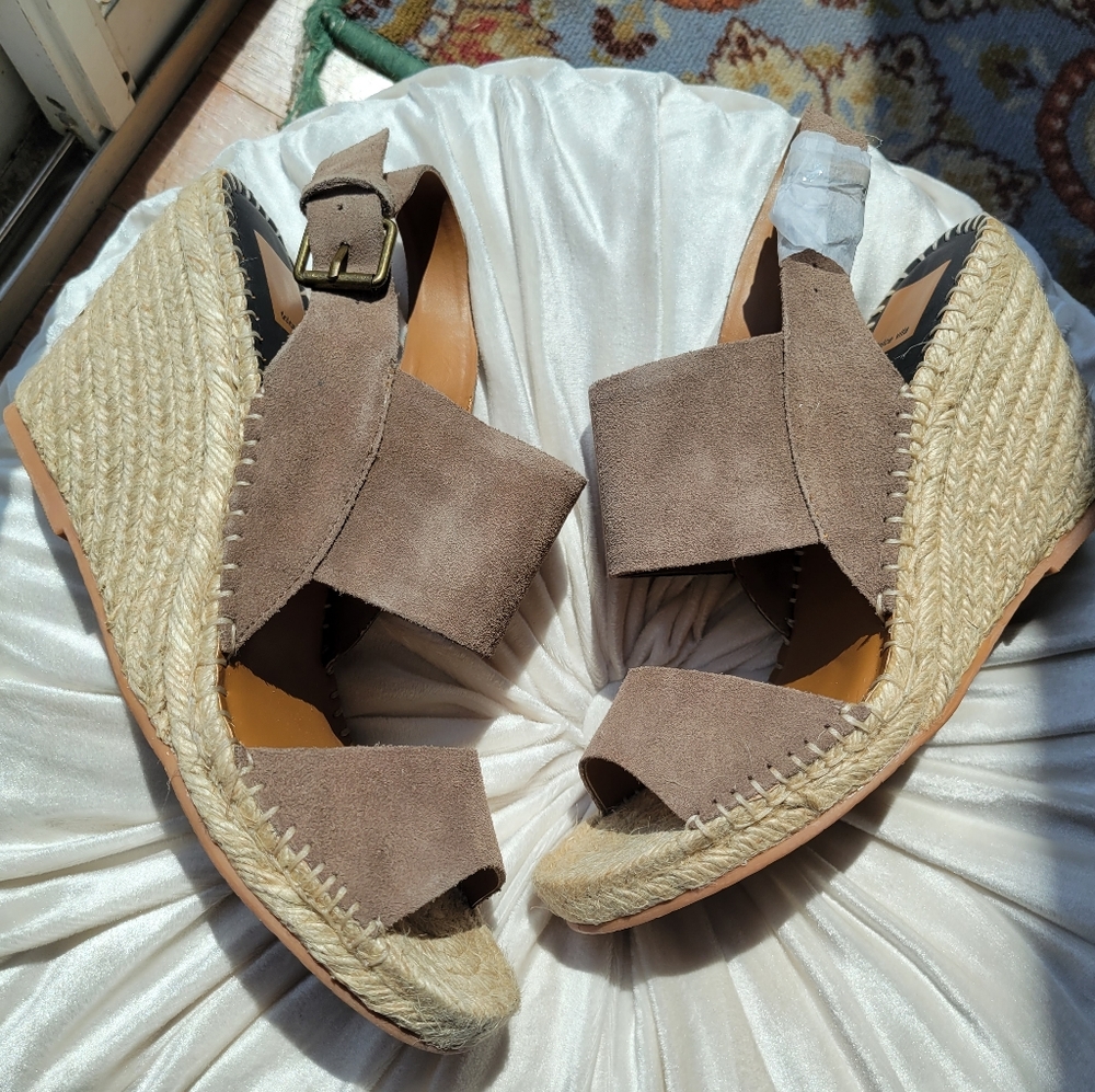Dolce Vita Women's Tix Espadrille Wedge Sandal